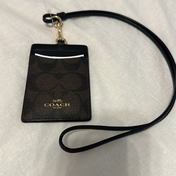 NWT coach lanyard - Picture 5 of 5